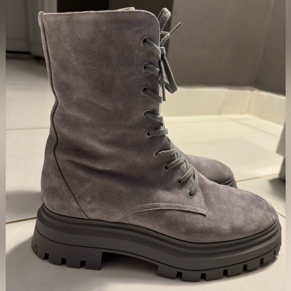 Stuart Weitzman suede boots - Picture 3 of 9